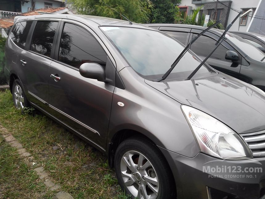 Jual Mobil Nissan Grand Livina 2013 SV 1.5 di DKI Jakarta 