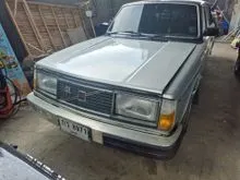 1980 Volvo 244 2.1 (ปี 74-93) GL Sedan
