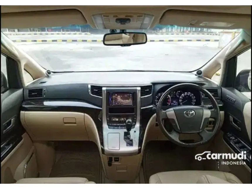 2014 Toyota Alphard G MPV