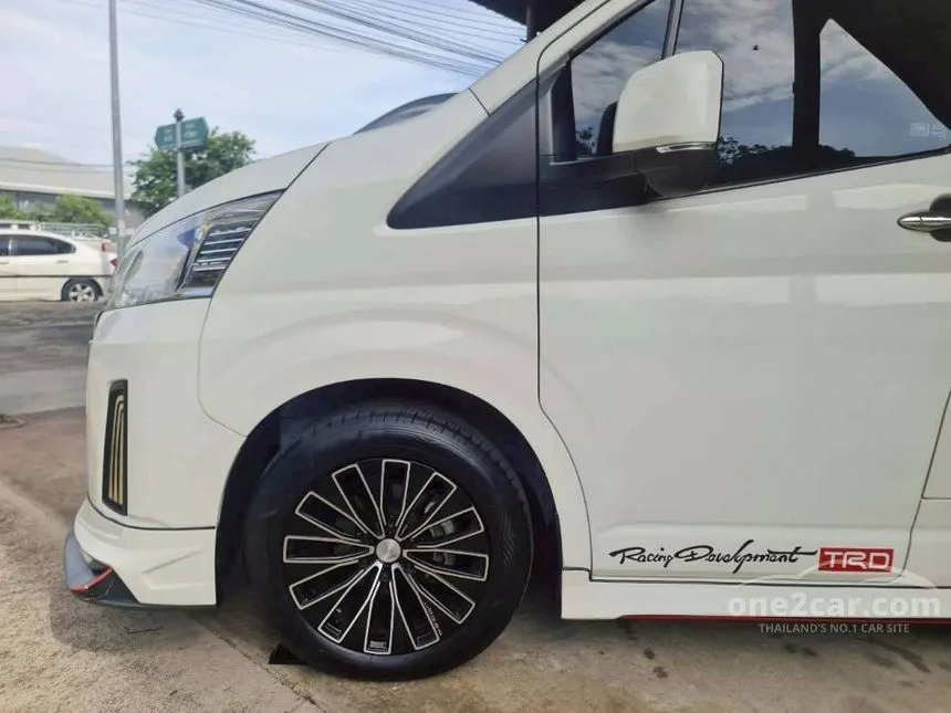 2021 Toyota Commuter Van