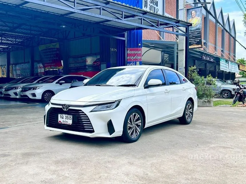 2023 Toyota Yaris Ativ Smart Sedan