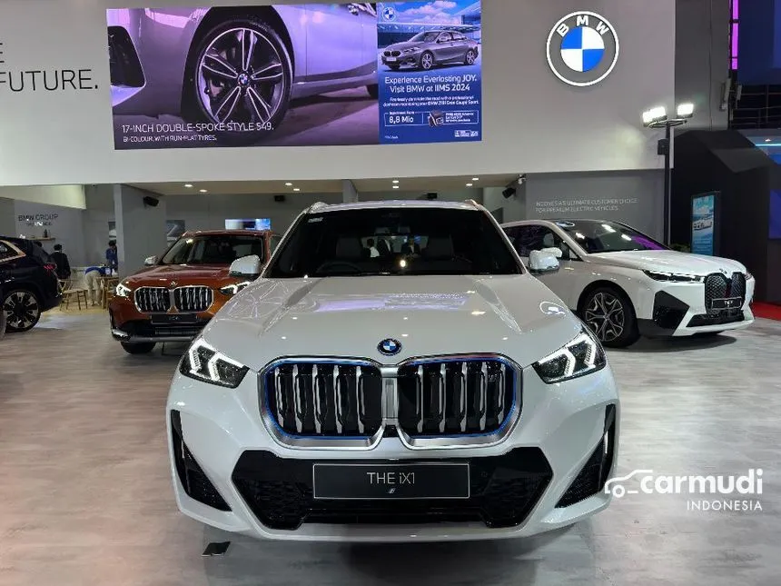 Jual Mobil BMW iX1 2025 eDrive20 M Sport di Banten Automatic SUV Putih Rp 1.357.000.000