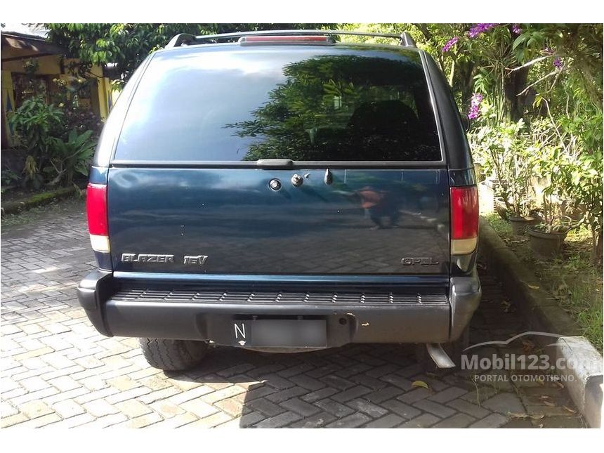 Jual Mobil Opel Blazer 1997 2.2 di Jawa Timur Manual SUV 