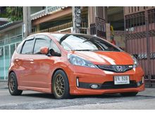 2011 Honda Jazz 1.5 (ปี 08-14) SV i-VTEC Hatchback AT
