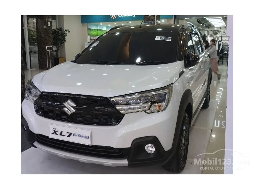 Jual Mobil Suzuki XL7 2024 ALPHA Hybrid 1.5 di DKI Jakarta Manual Wagon Putih Rp 298.400.000