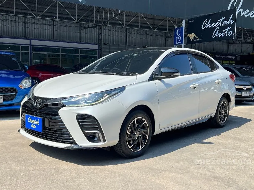 2022 Toyota Yaris Ativ Sport Premium Sedan