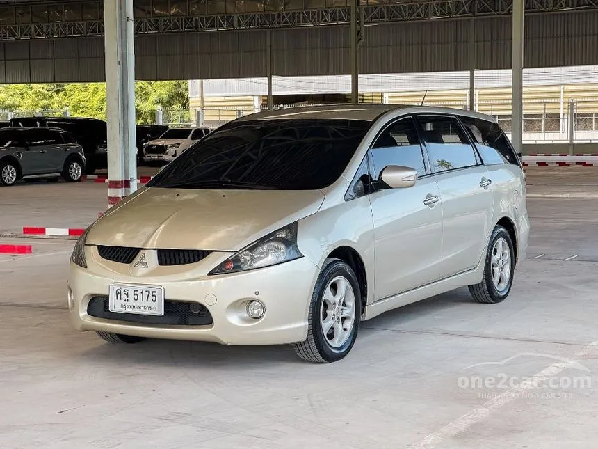 2005 Mitsubishi SPACE WAGON GLS Wagon
