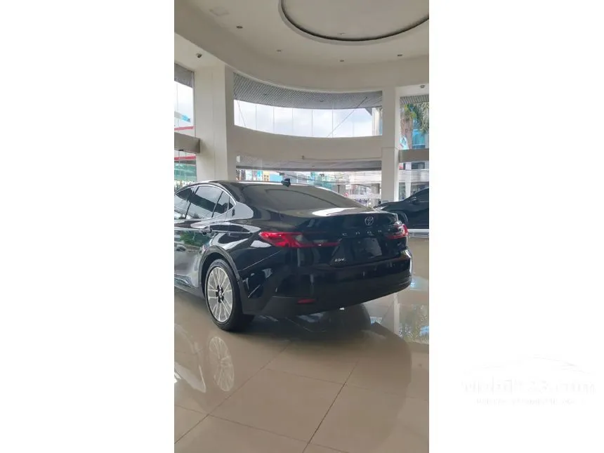2026 Toyota Camry V Sedan
