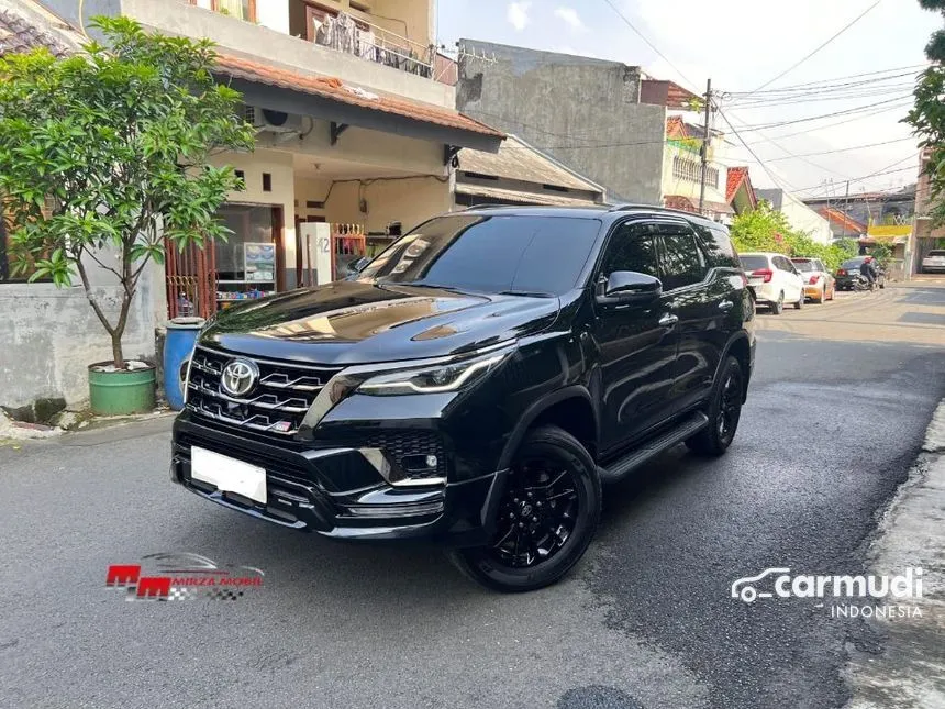 2023 Toyota Fortuner GR Sport 4X2 SUV