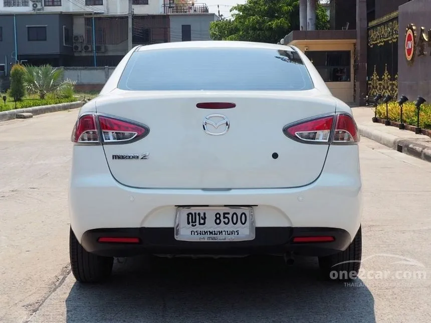 2011 Mazda 2 Groove Sedan