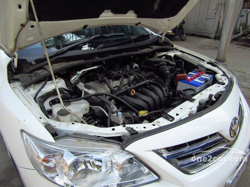 2013 Toyota Corolla Altis CNG Sedan