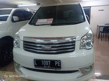 2013 Toyota NAV1 2.0 V MPV