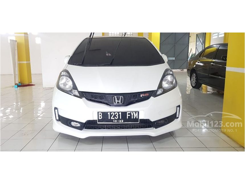 Jual Mobil  Honda Jazz  2013  RS 1 5 di Jawa Barat Automatic 