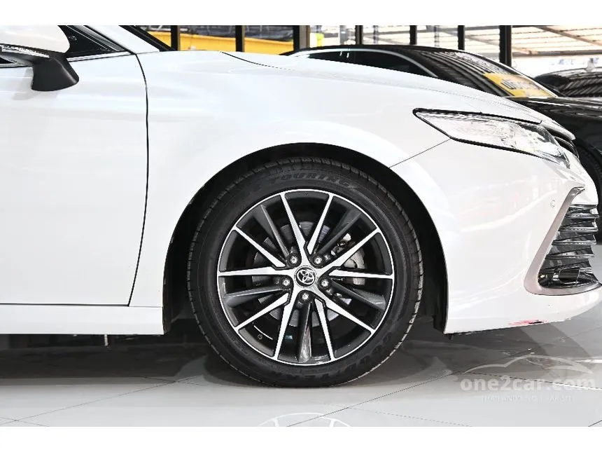 2022 Toyota CAMRY Premium Sedan