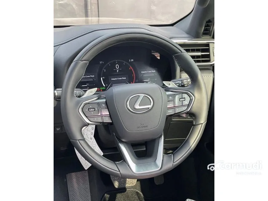 2025 Lexus LX 700h VIP SUV