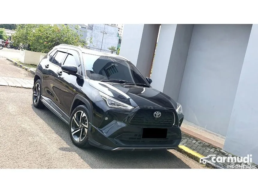 2023 Toyota Yaris Cross S HV with GR Parts Aero Pkg SUV