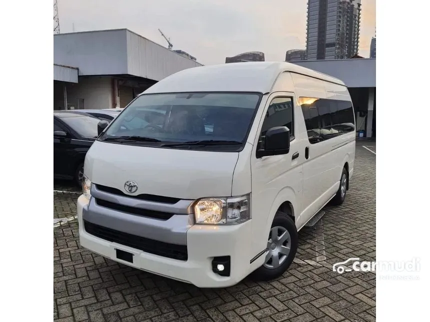 2025 Toyota Hiace Commuter Van