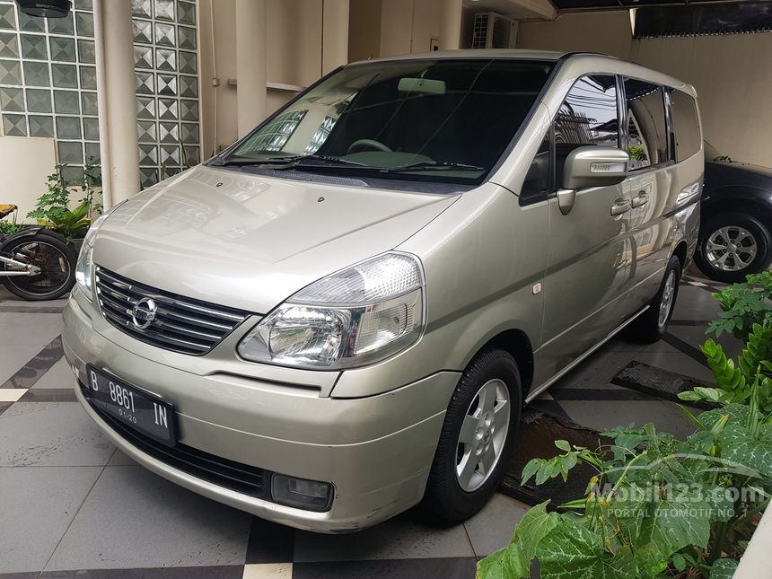 Jual Mobil Nissan Serena 2006 Highway Star 2.0 di Jawa 