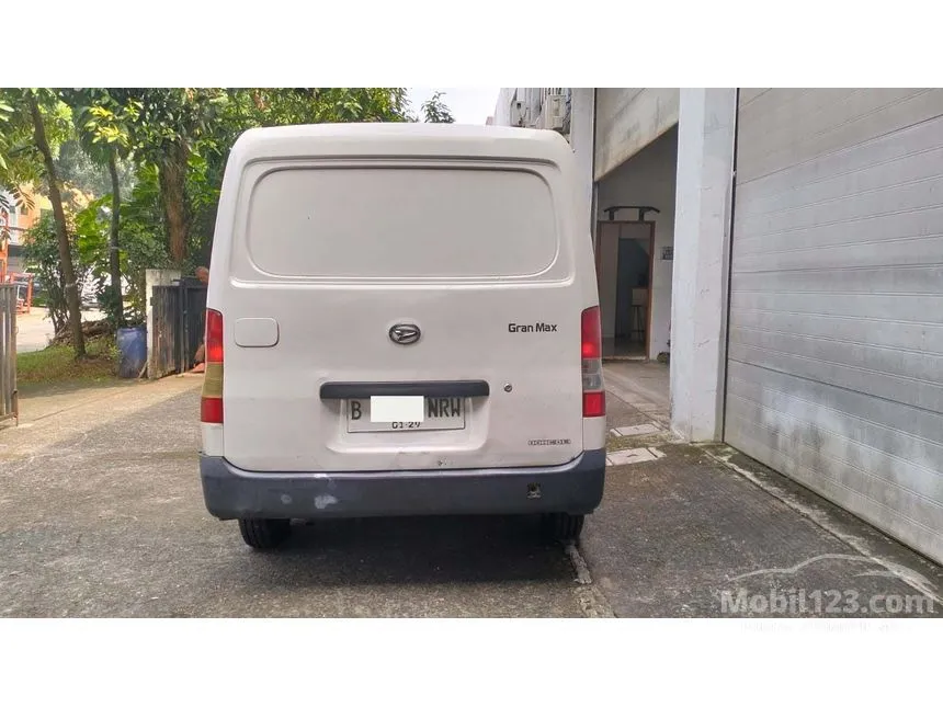 2013 Daihatsu Gran Max Blind Van AC Van