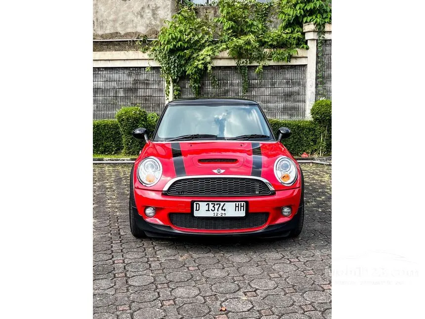 2010 MINI Cooper S Hatchback