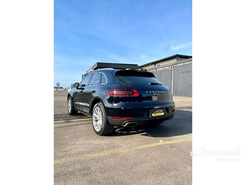 2016 Porsche Macan SUV