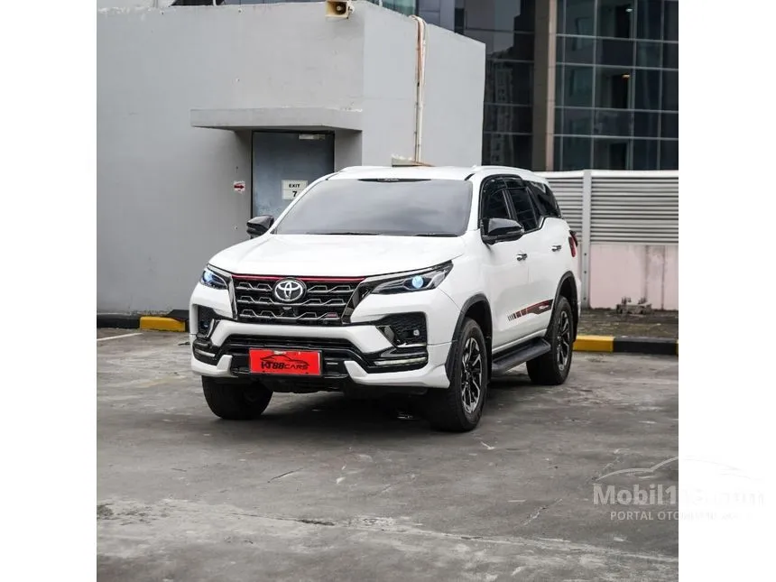 Jual Mobil Toyota Fortuner 2021 TRD 2.4 di DKI Jakarta Automatic SUV Putih Rp 470.000.000