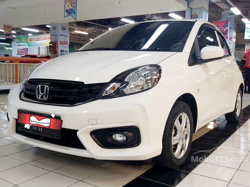 Jual Mobil Honda Brio 2017 Satya E 1 2 Di Jawa Timur Automatic Hatchback Putih Rp 128 000 000 7459888 Mobil123 Com