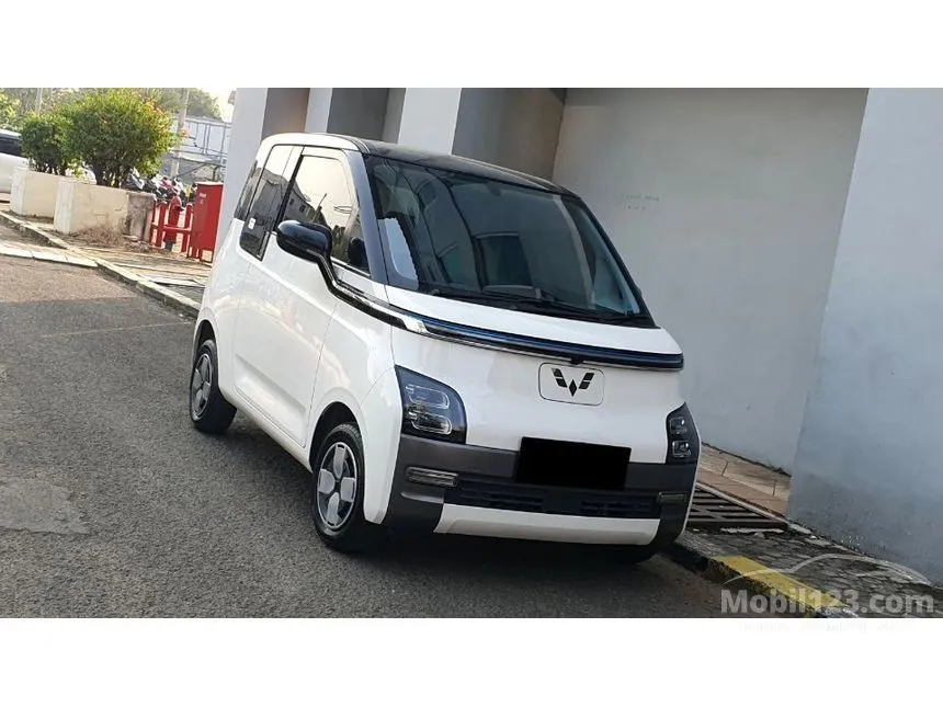 2023 Wuling Air EV Long Range Hatchback
