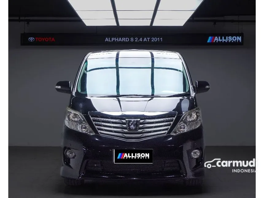 2011 Toyota Alphard S MPV