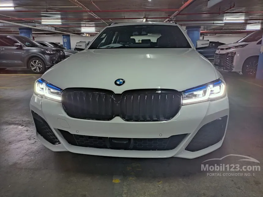 Jual Mobil BMW 530i 2023 M Sport 2.0 di DKI Jakarta Automatic Wagon ...