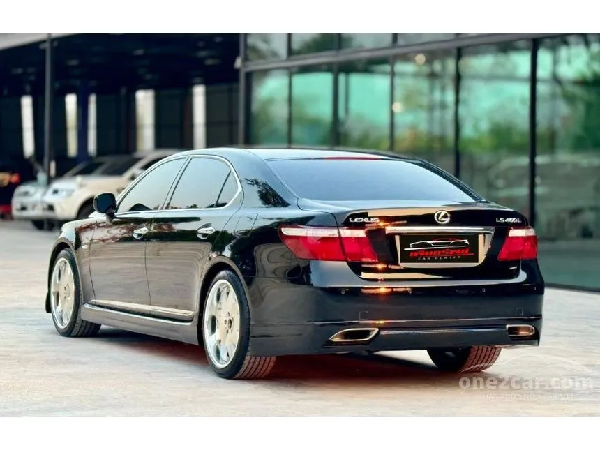2007 Lexus LS460L Sedan