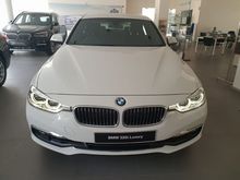 PROMO SPESIAL AKHIR TAHUN DISKON BONUS MELIMPAH 2018 BMW 320i 2.0 Sport Sedan