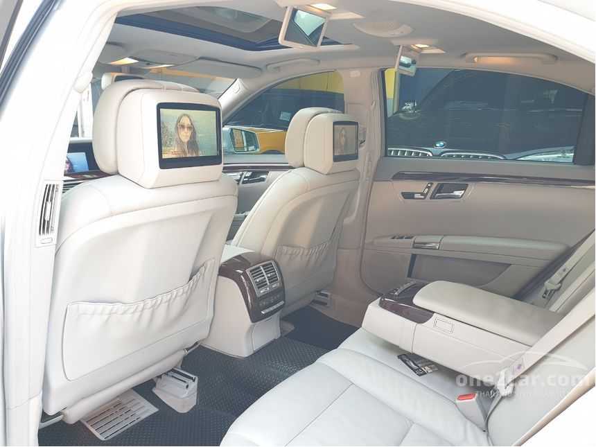 Mercedes Benz S300 main image 1