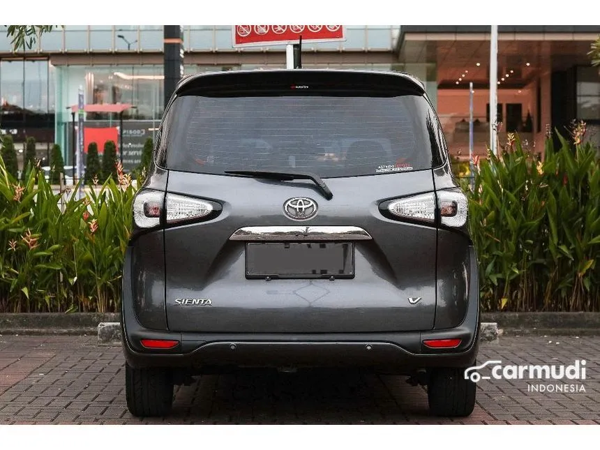 2019 Toyota Sienta V MPV