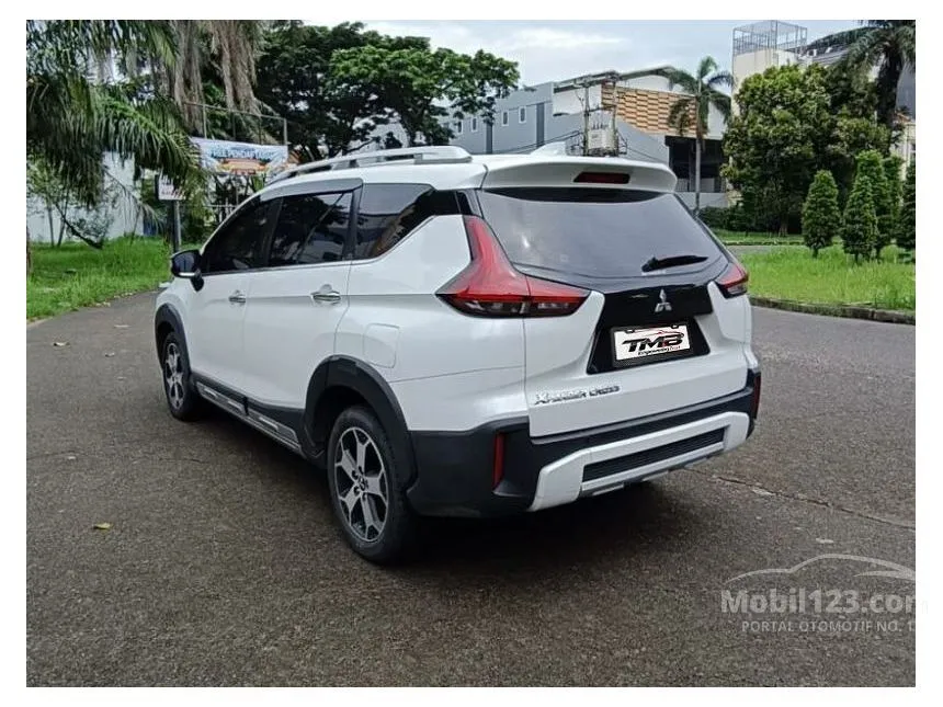 2022 Mitsubishi Xpander Cross Premium MPV