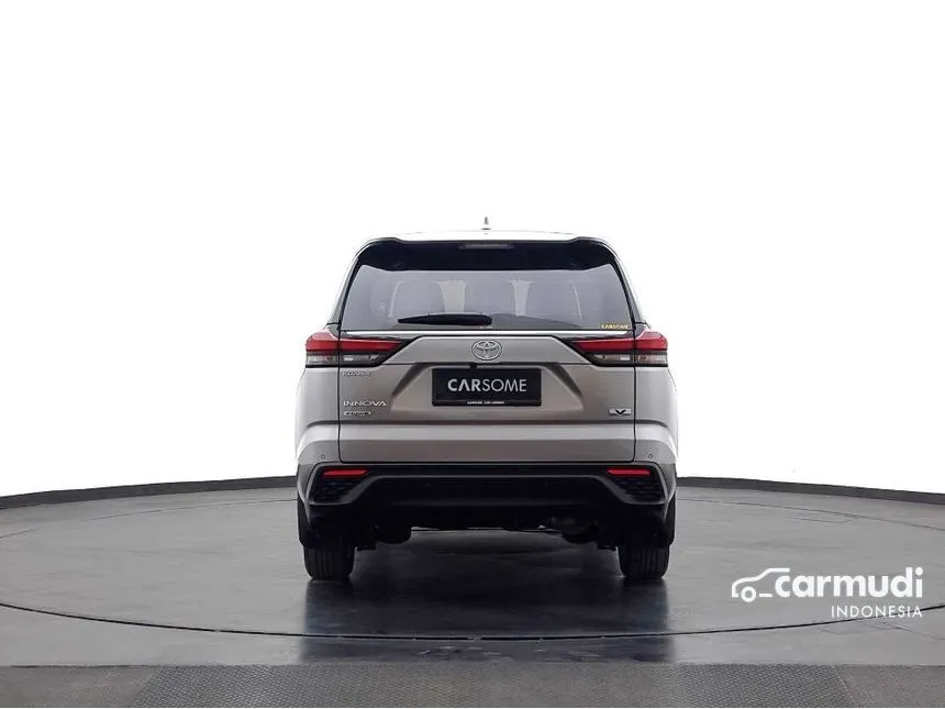 2022 Toyota Kijang Innova Zenix V (Non Premium Color) MPV