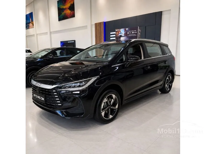 2026 BYD M6 DM-i Cross Advanced PHEV MPV