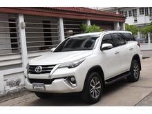 2017 Toyota Fortuner 2.4 (ปี 15-18) V SUV AT