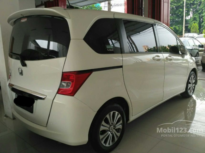 Jual Mobil  Honda  Freed  2013 S 1 5 di Jawa Barat Automatic 