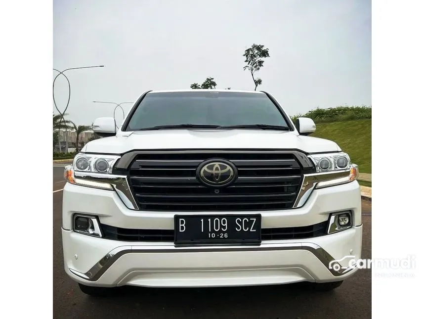 2014 Toyota Land Cruiser Full Spec E VX SUV