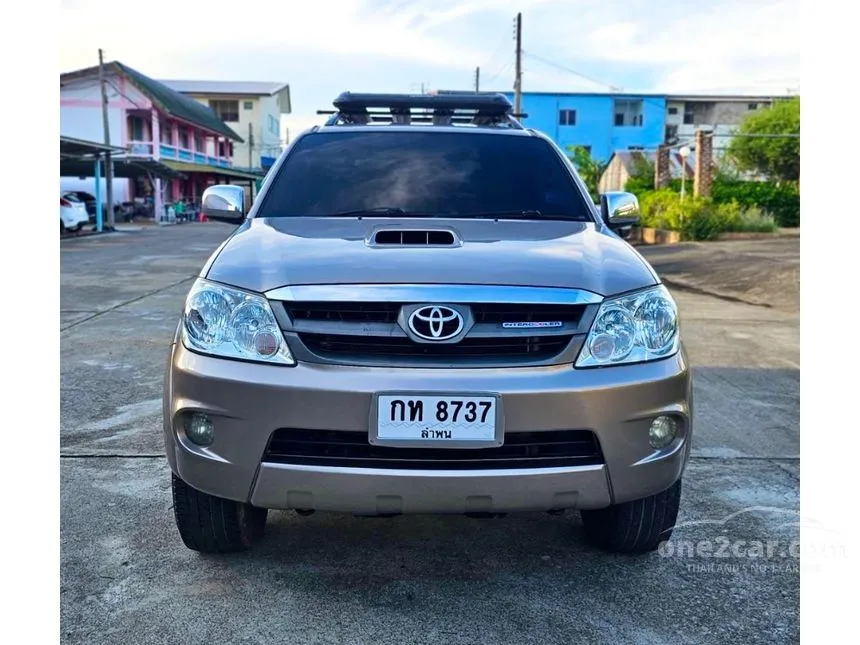 2005 Toyota FORTUNER V SUV