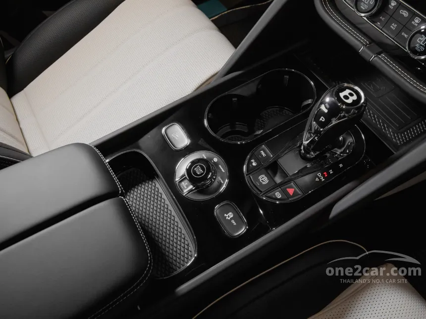 2022 Bentley Bentayga Hybrid SUV
