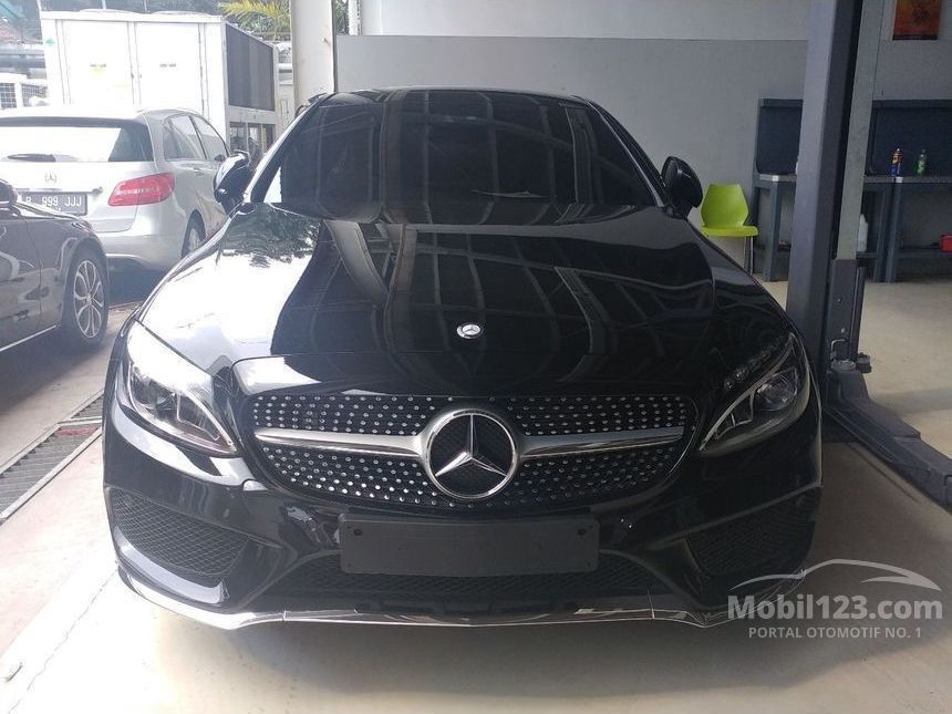 Jual Mobil Mercedes-Benz C300 2016 AMG 2.0 di DKI Jakarta Jual Mobil Mercedes-Benz C300 2016 AMG 2.0 di DKI Jakarta