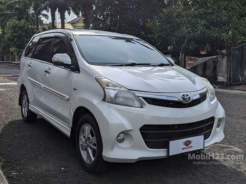 Jual Mobil Toyota Avanza 2015 Veloz 1.5 di DKI Jakarta Automatic MPV Putih Rp 127.000.000