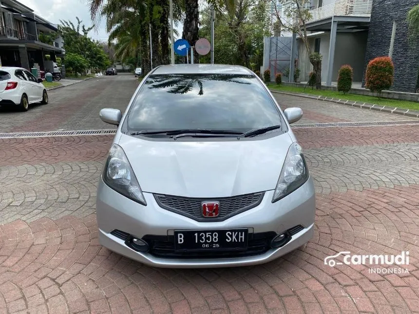 Jual Mobil Honda Jazz 2010 RS 1.5 di Yogyakarta Automatic Hatchback Abu