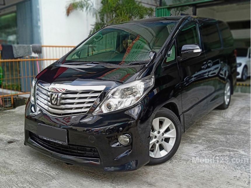 Toyota alphard 2011