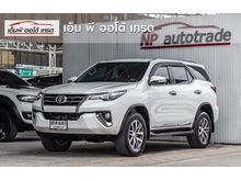 2017 Toyota Fortuner 2.4 (ปี 15-18) V SUV