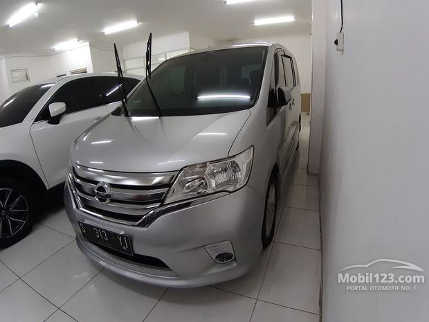 Nissan Mobil bekas dijual di Sidoarjo Jawa timur 