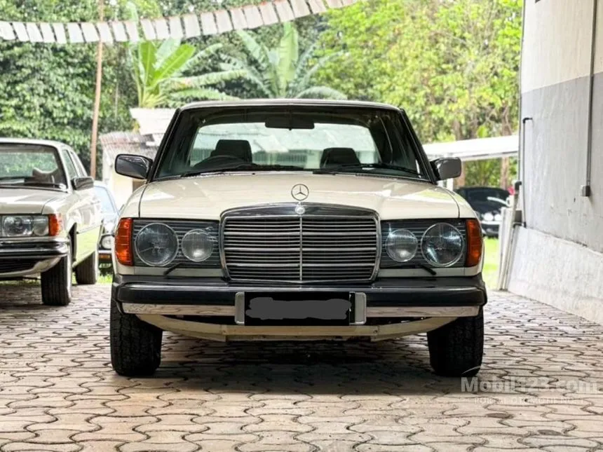 1986 Mercedes-Benz 280E 2.8 Automatic Sedan