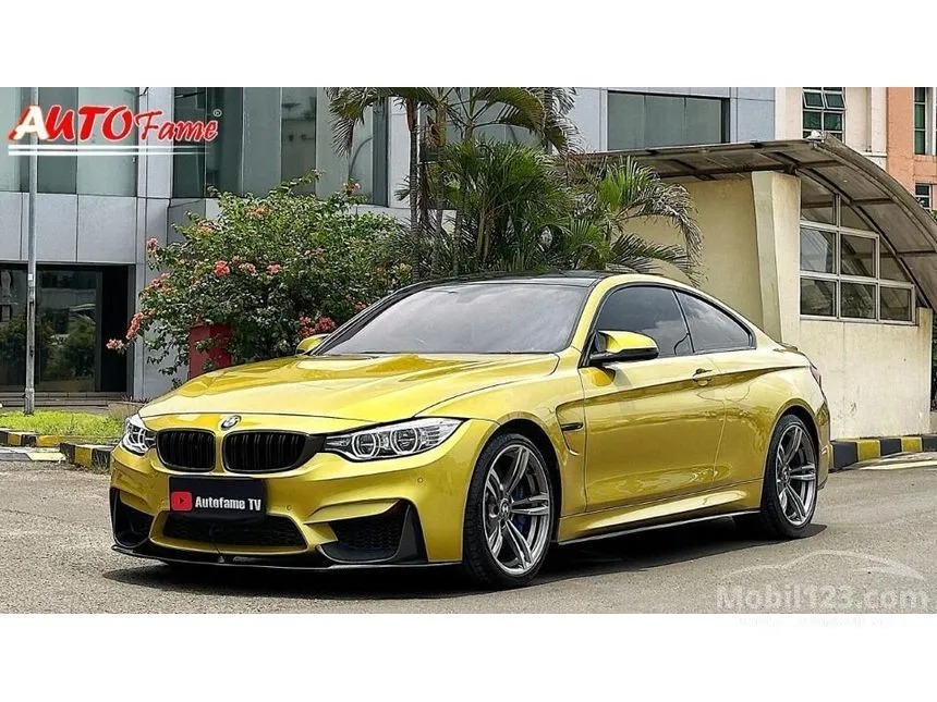 Jual Mobil BMW M4 2014 3.0 di DKI Jakarta Automatic Coupe Kuning Rp 1.325.000.000